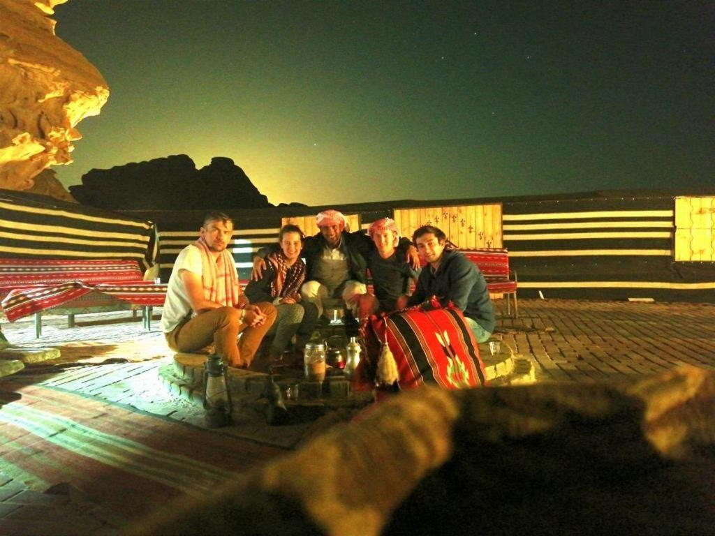 WADI RUM-Bedouin Tents&Jeep Tours Buitenkant foto