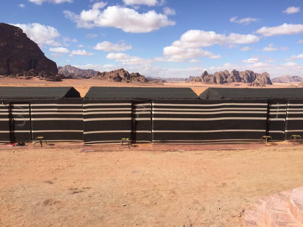 WADI RUM-Bedouin Tents&Jeep Tours Buitenkant foto